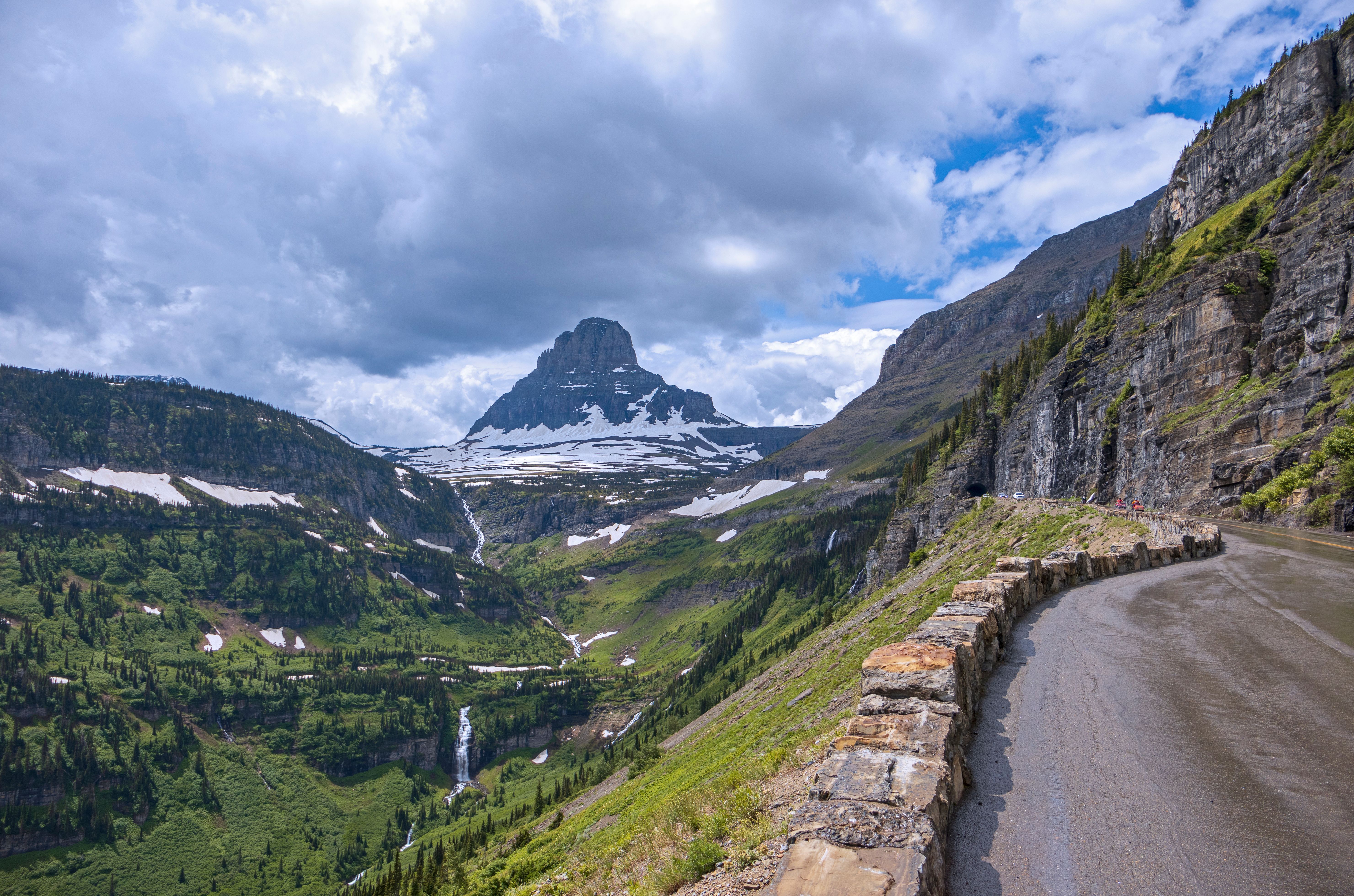 glacier-national-park-in-june